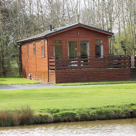Oak Lodge, Shrewsbury Hadnall Exterior foto