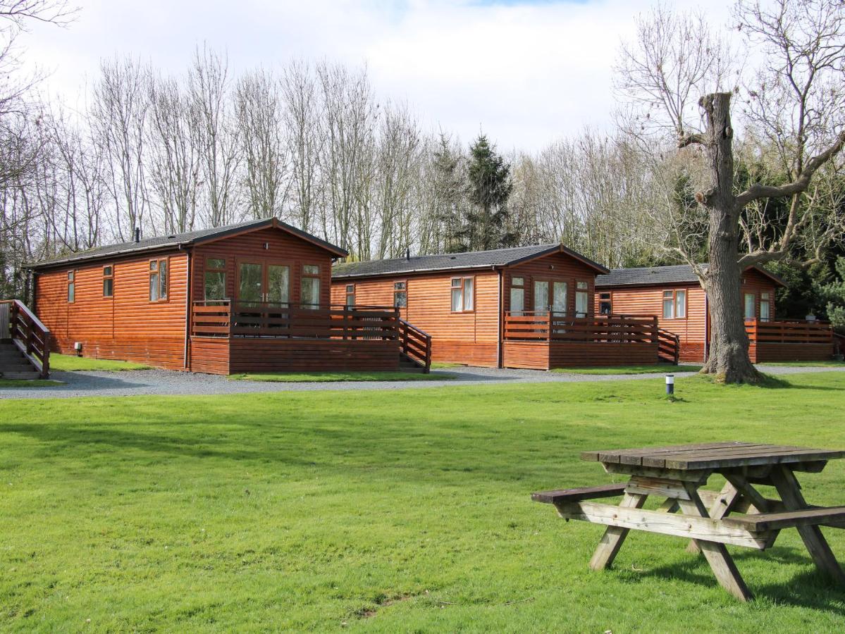 Oak Lodge, Shrewsbury Hadnall Exterior foto